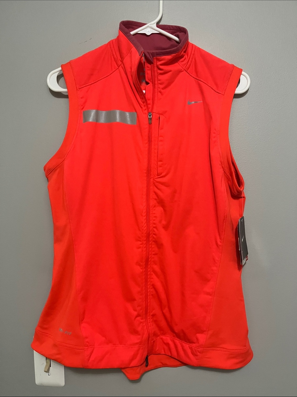 NWT Nike Wind and Water Resistant Vest
